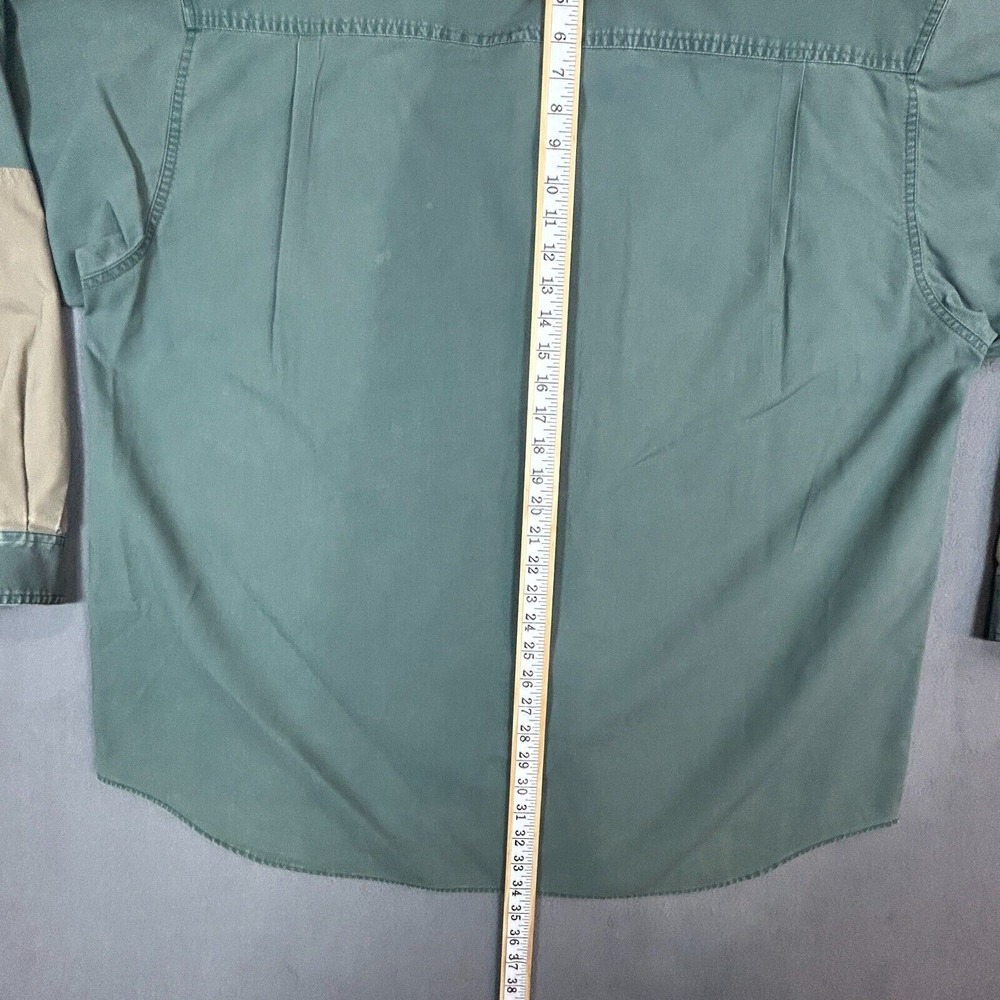 Columbia Men's Green and Tan Casual Button Down Shirt - Picture 12 of 14
